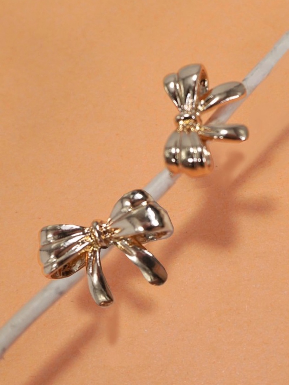 NWT Josslyn Gold Tone Bow Stud Earrings Coquette Ribbon Chic Feminine Jewelry
